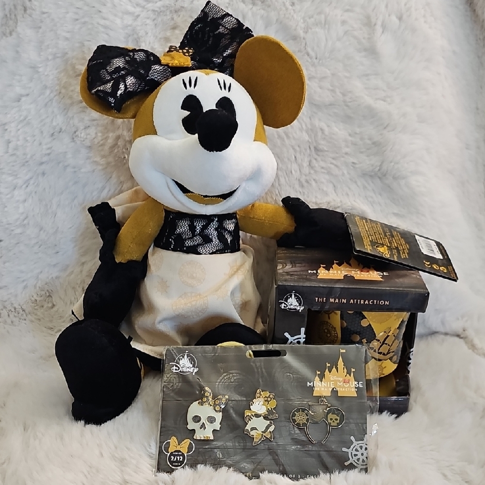Disney Minnie Mouse Plush in Black and Gold